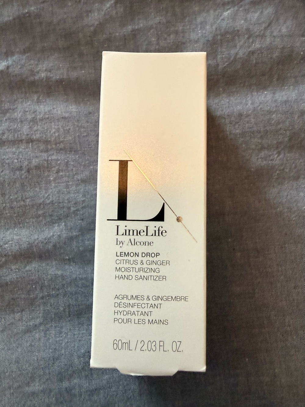 Women’s Skincare Set in White - Picture 11 of 14